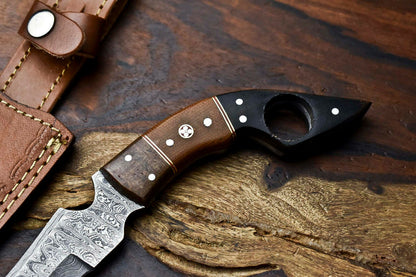 HS-901 Handmade Damascus Hunting Blade Karambit Full Tang Knife