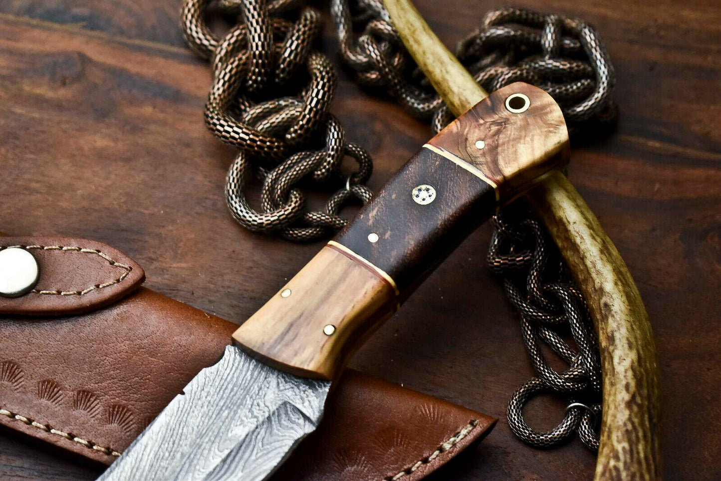 HS-642 Custom Handmade Damascus Hunting Skinning Blade Hunter Camping Full Tang Knife