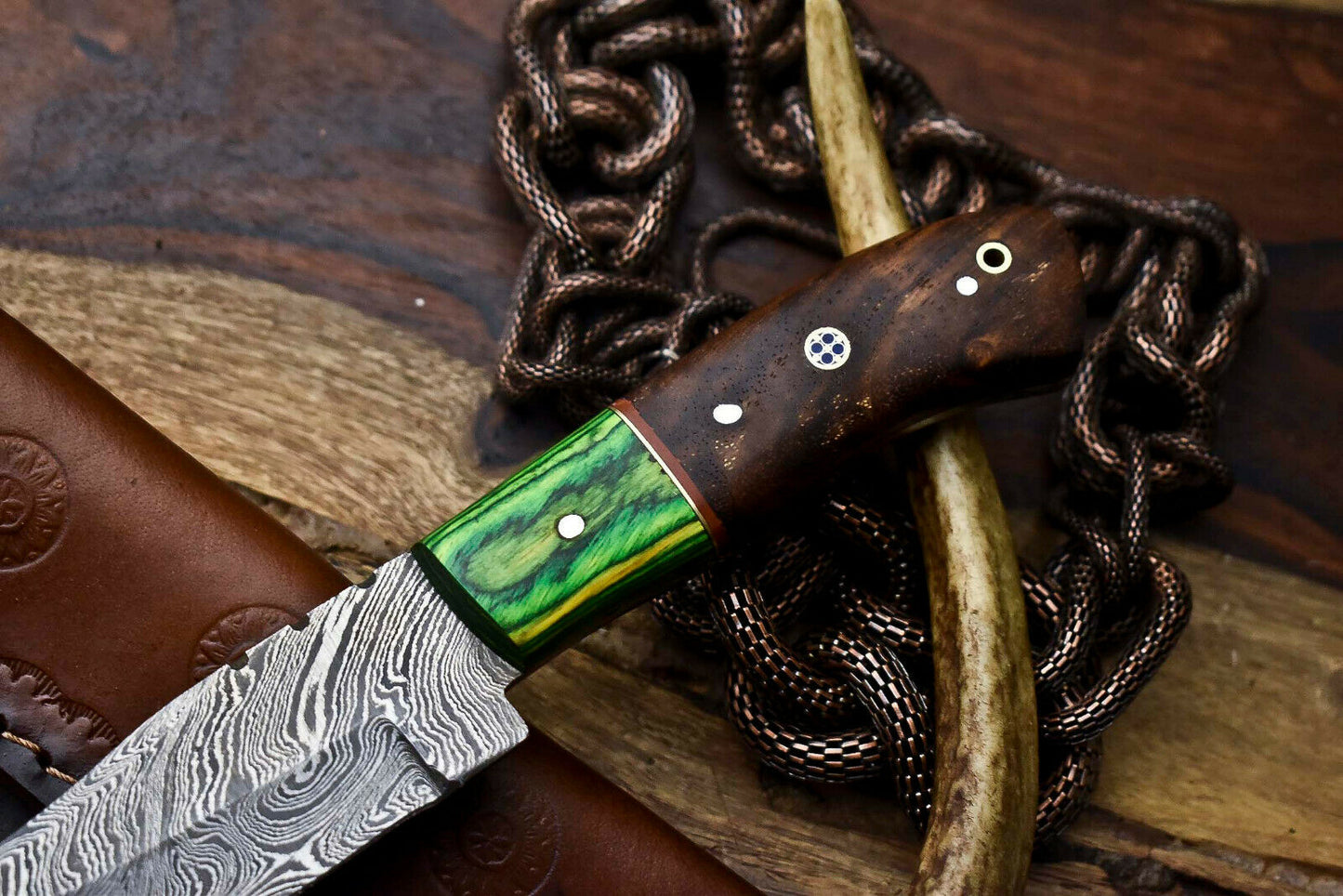 HS-673 Custom Handmade Damascus Steel Skinner Knife - Beautiful Hard Wood Handle
