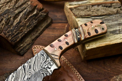 HS 657 Custom Handmade Damascus Hunting Skinning Blade Hunter Camping Full Tang Knife