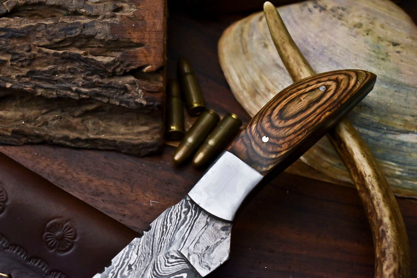 HS-566 Handmade Damascus Skinning Blade Camping Full Tang Knife