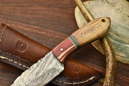 HS-599 Handmade Damascus Skinning Blade Camping Full Tang Knife