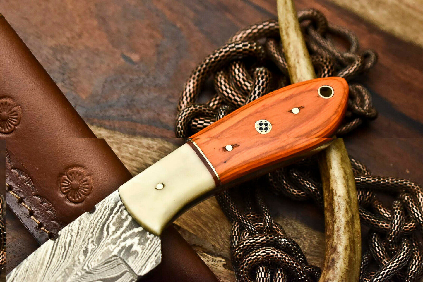 HS-690 Custom Handmade Damascus Steel Skinner Knife - Beautiful Hard Wood And Bone Handle