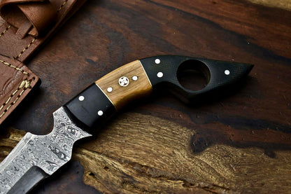 HS-896 Handmade Damascus Hunting Blade Karambit Full Tang Knife