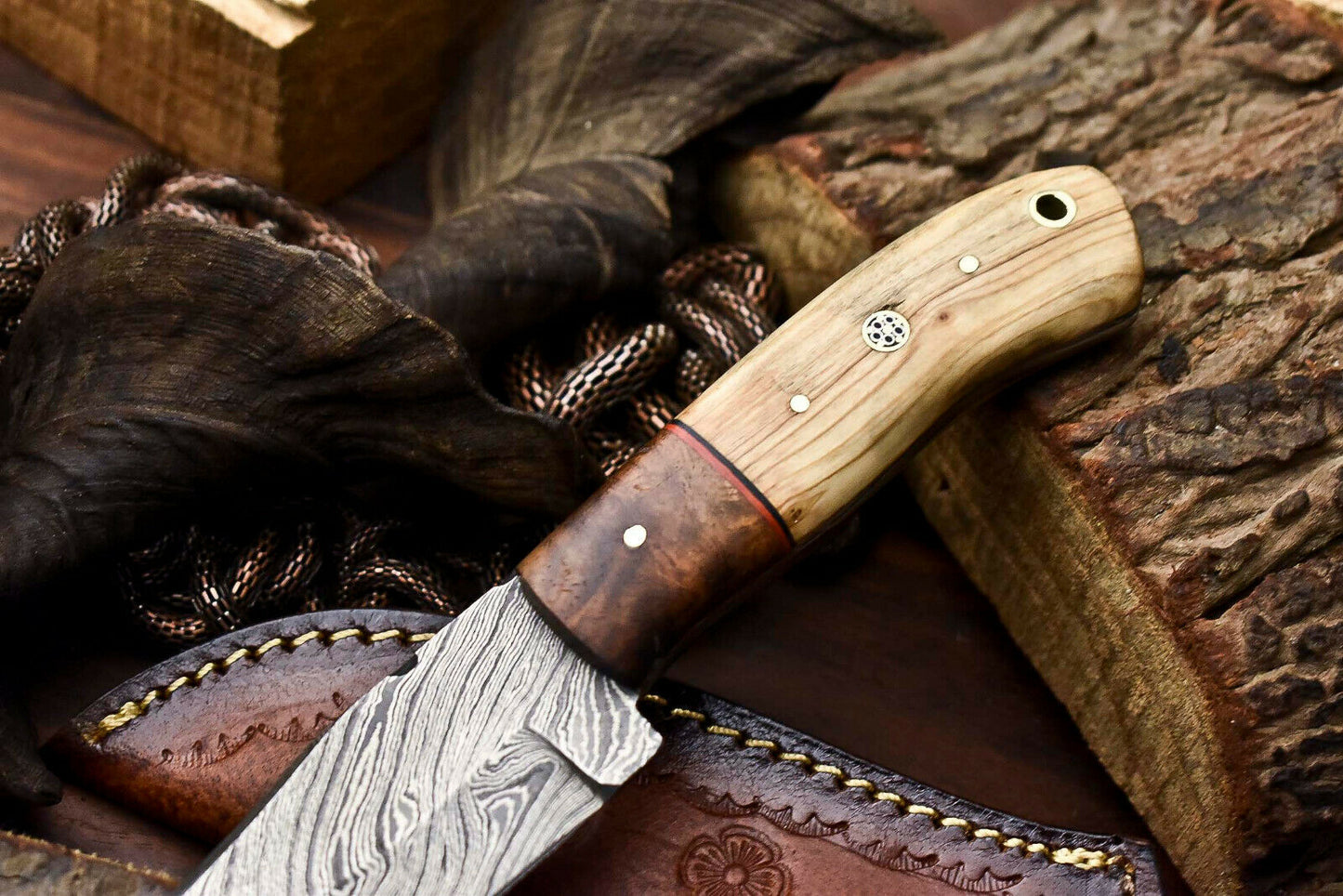 HS-703 Custom Handmade Damascus Steel Skinner Knife - Beautiful Wood Handle