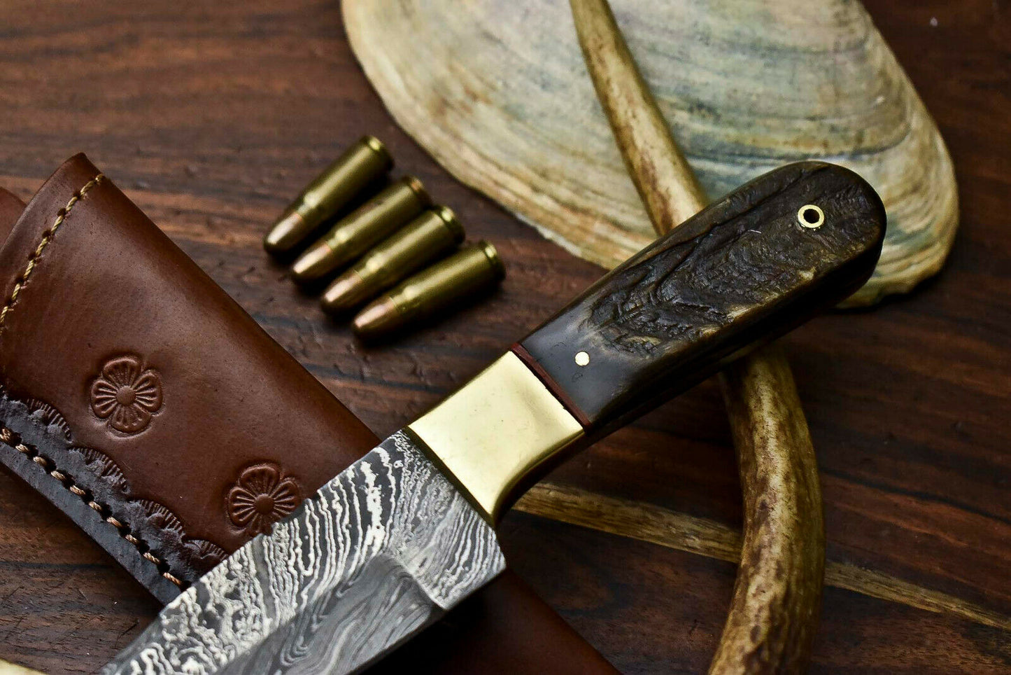 HS-614 Handmade Damascus Skinning Blade Camping Full Tang Knife