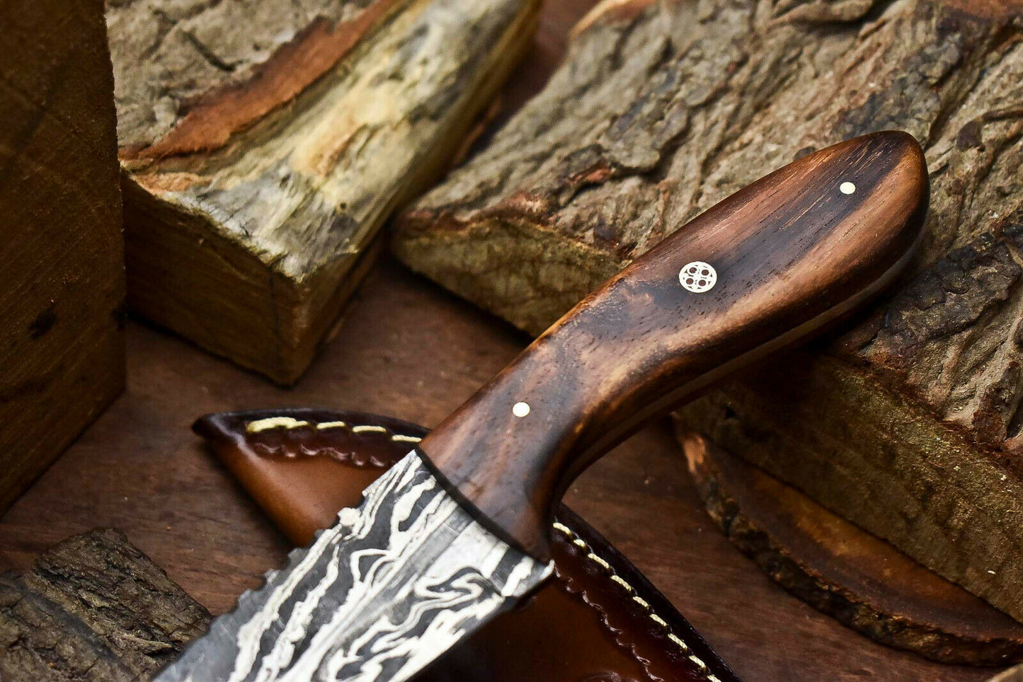HS-651 Custom Handmade Damascus Hunting Skinning Blade Hunter Camping Full Tang Knife