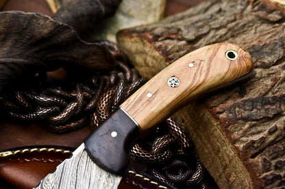 HS-702 Custom Handmade Damascus Steel Skinner Knife - Beautiful Wood Handle