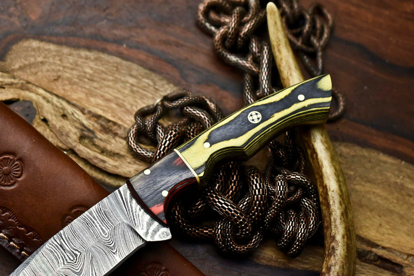 HS-643 Custom Handmade Damascus Hunting Skinning Blade Hunter Camping Full Tang Knife