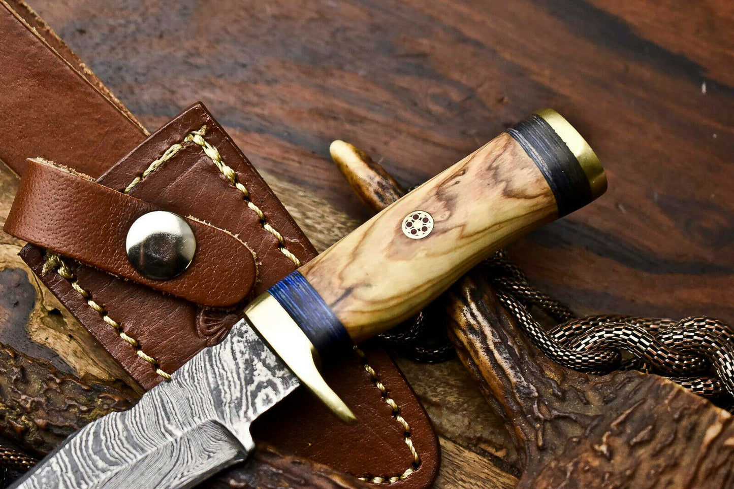 HS-715 Custom Handmade Awesome Olive Wood Handle Damascus Steel Skinner Knife With Best Price