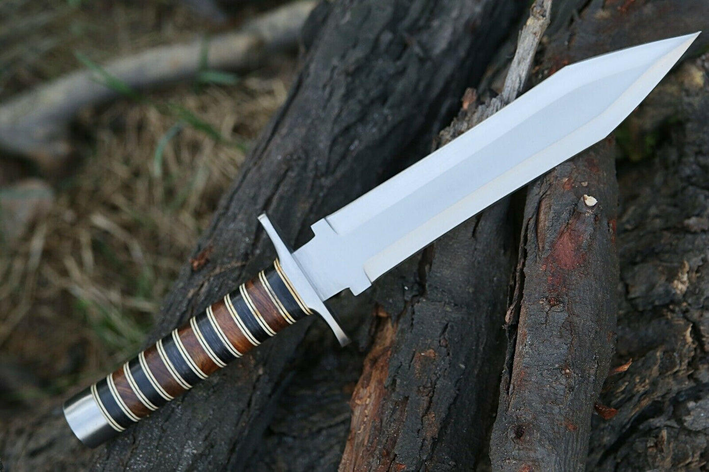 HS-855 '' D2 Steel Blade Dagger, Hunting Dagger, Survival Knife, with leather sheath..