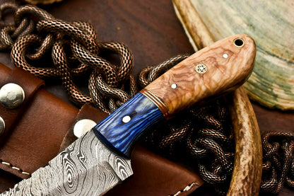 HS-612 Handmade Damascus Skinning Blade Camping Full Tang Knife