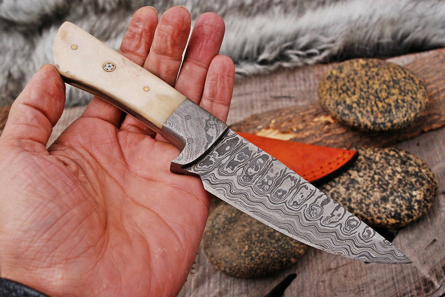 HS-433 | Custom Handmade Damascus Steel Hunitng Knife - Camel Bone Handle