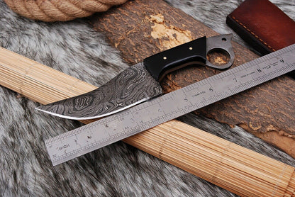 HS-436 | Custom Handmade Damascus Steel Hunitng Knife - Buffalo Horn Handle