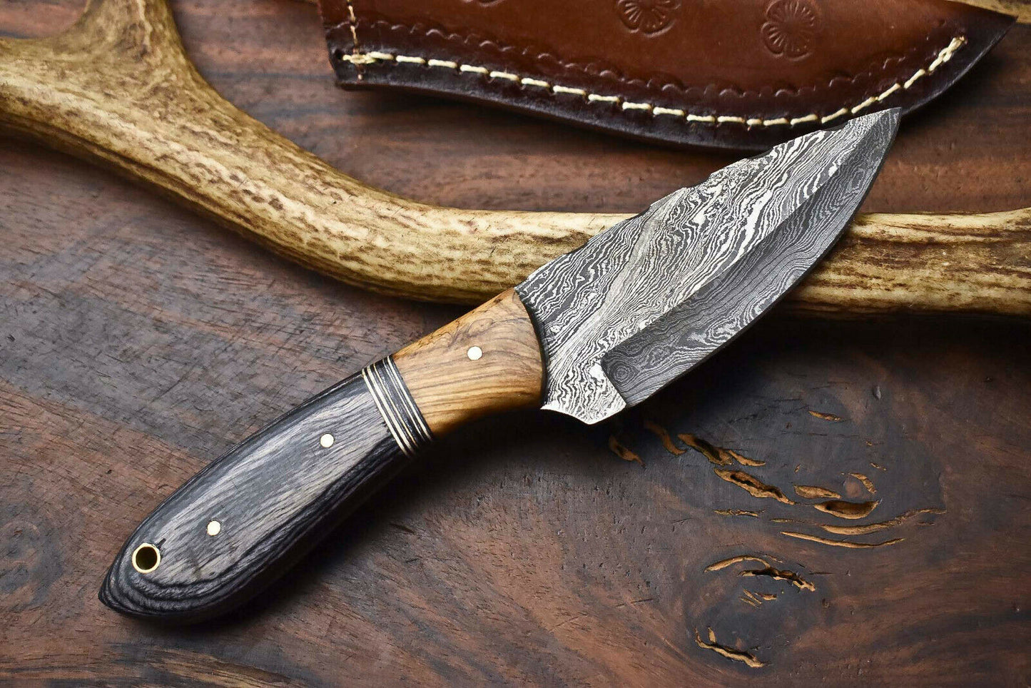 HS-600 Handmade Damascus Skinning Blade Camping Full Tang Knife
