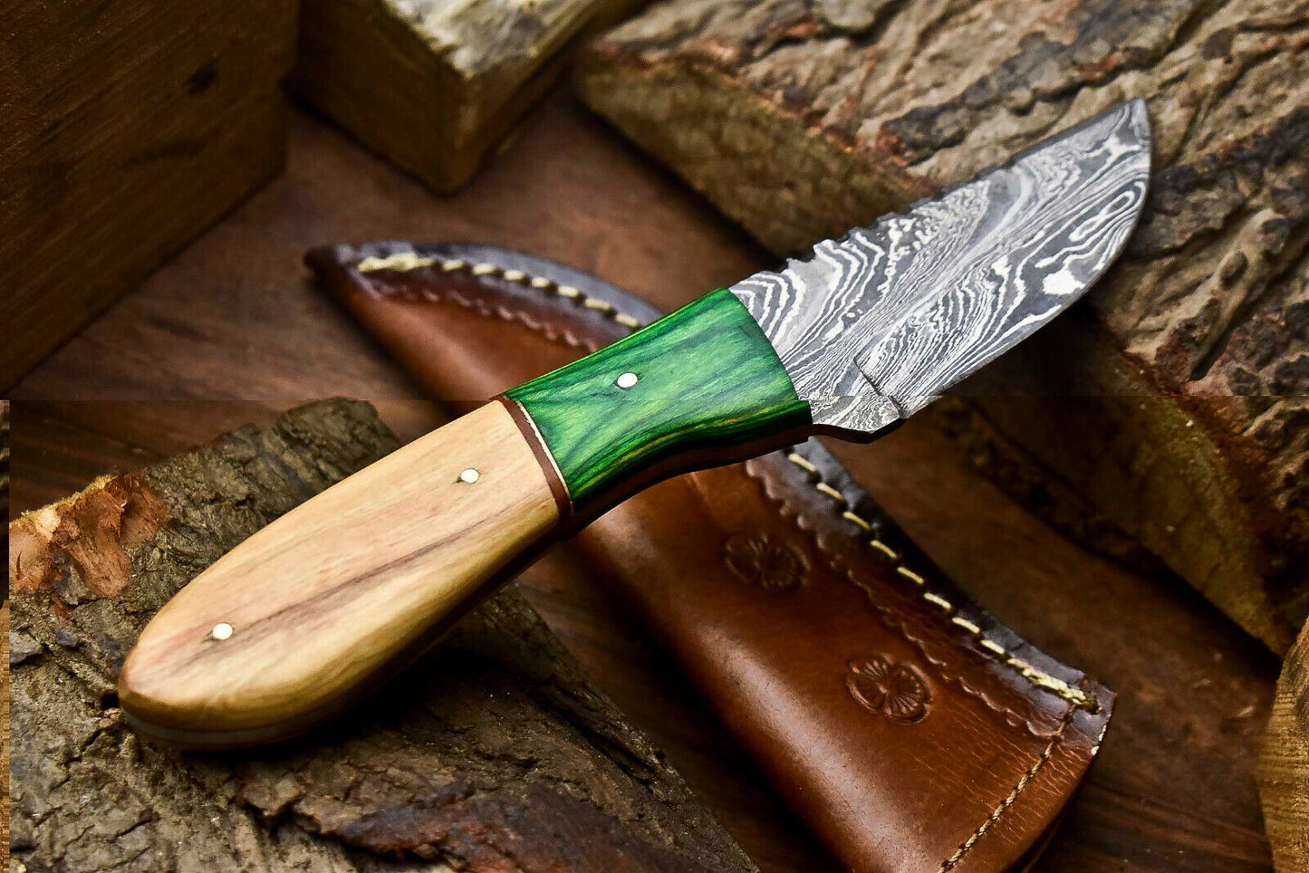 HS-707 Custom Handmade Damascus Steel Skinner Knife - Beautiful Wood Handle