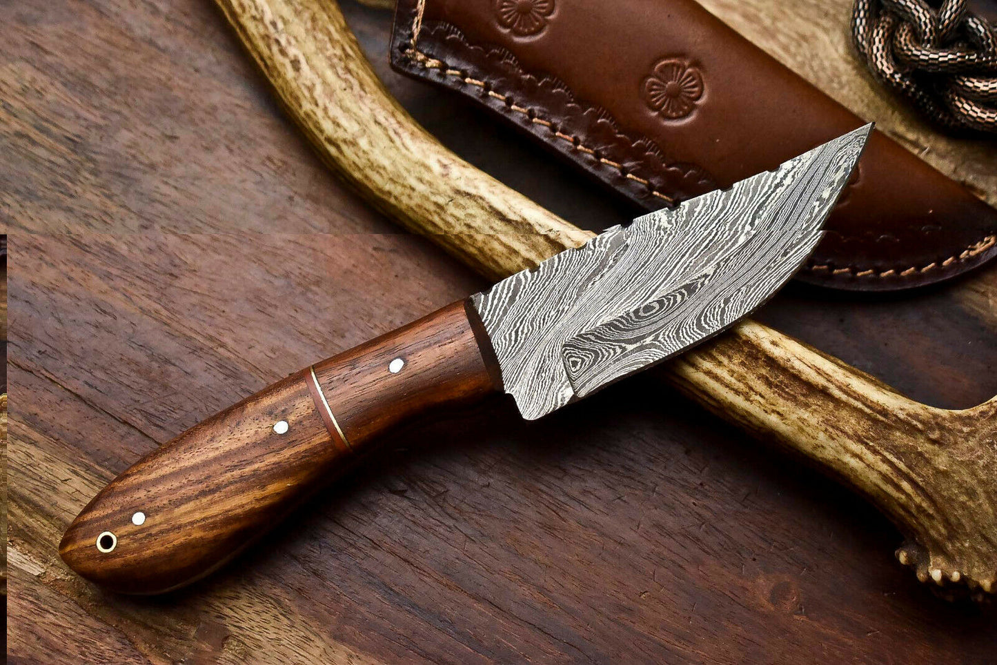 HS-682 Custom Handmade Damascus Steel Skinner Knife - Beautiful Wood Handle