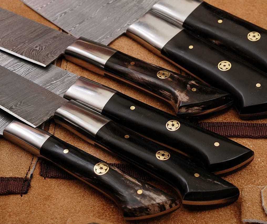 HS-184 Custom Handmade Damascus Kitchen Knife Set With Buffalo Horn Handle