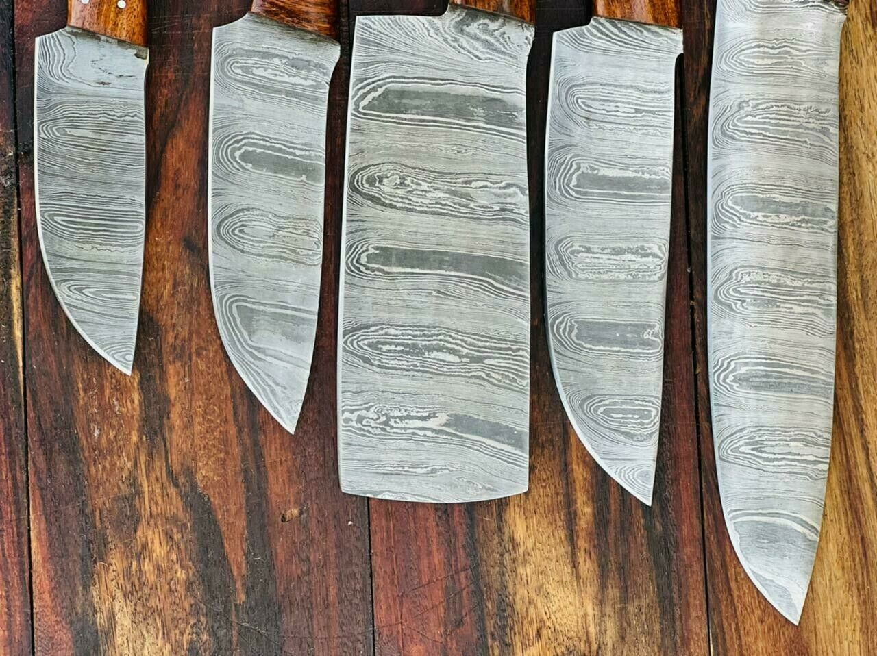 HS-136 '' Custom Handmade Damascus Kitchen Chef knife set, with Sheath, blue Wood Handle