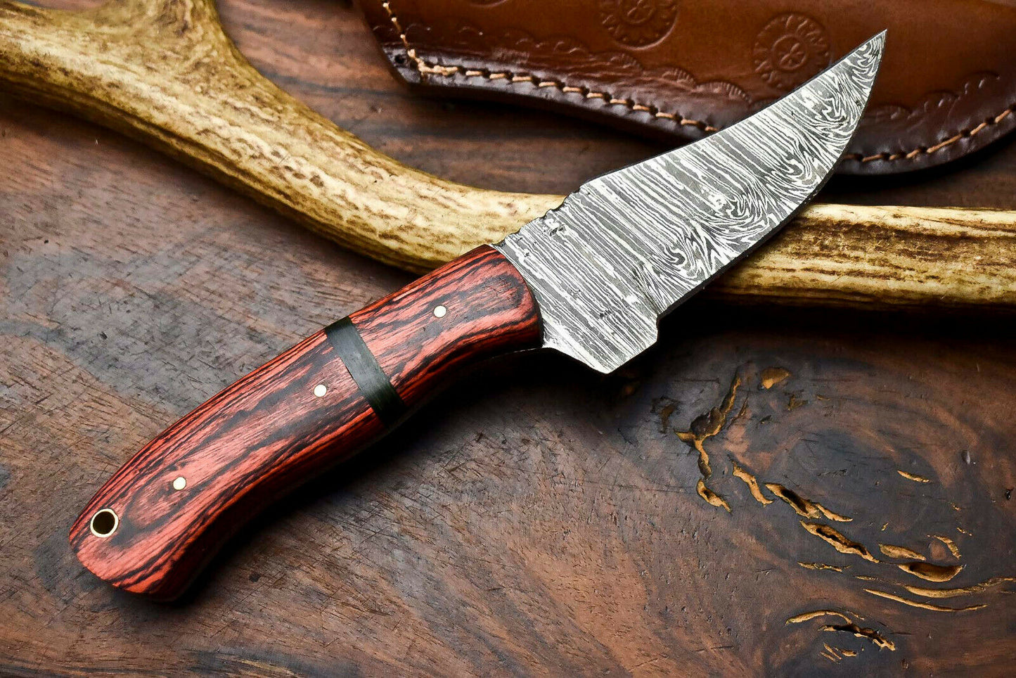 HS-596 Handmade Damascus Skinning Blade Camping Full Tang Knife