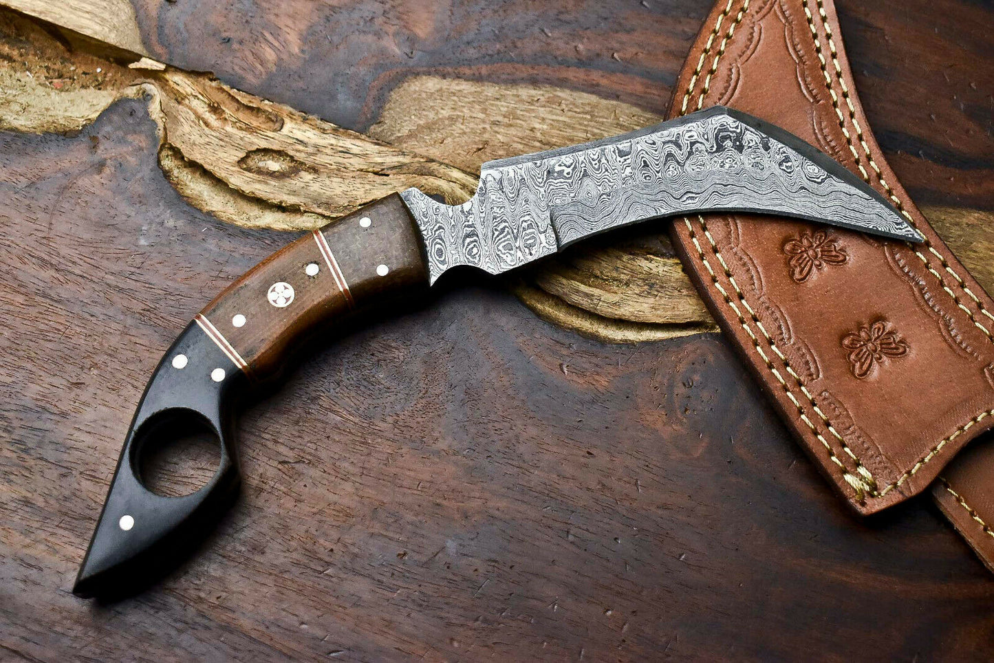 HS-901 Handmade Damascus Hunting Blade Karambit Full Tang Knife