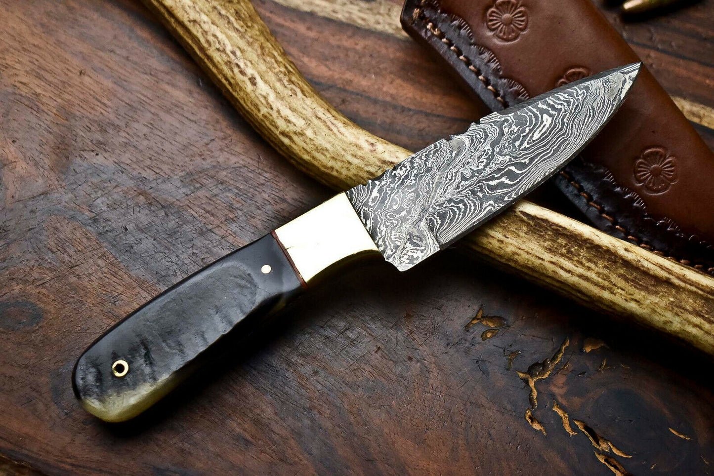HS-614 Handmade Damascus Skinning Blade Camping Full Tang Knife
