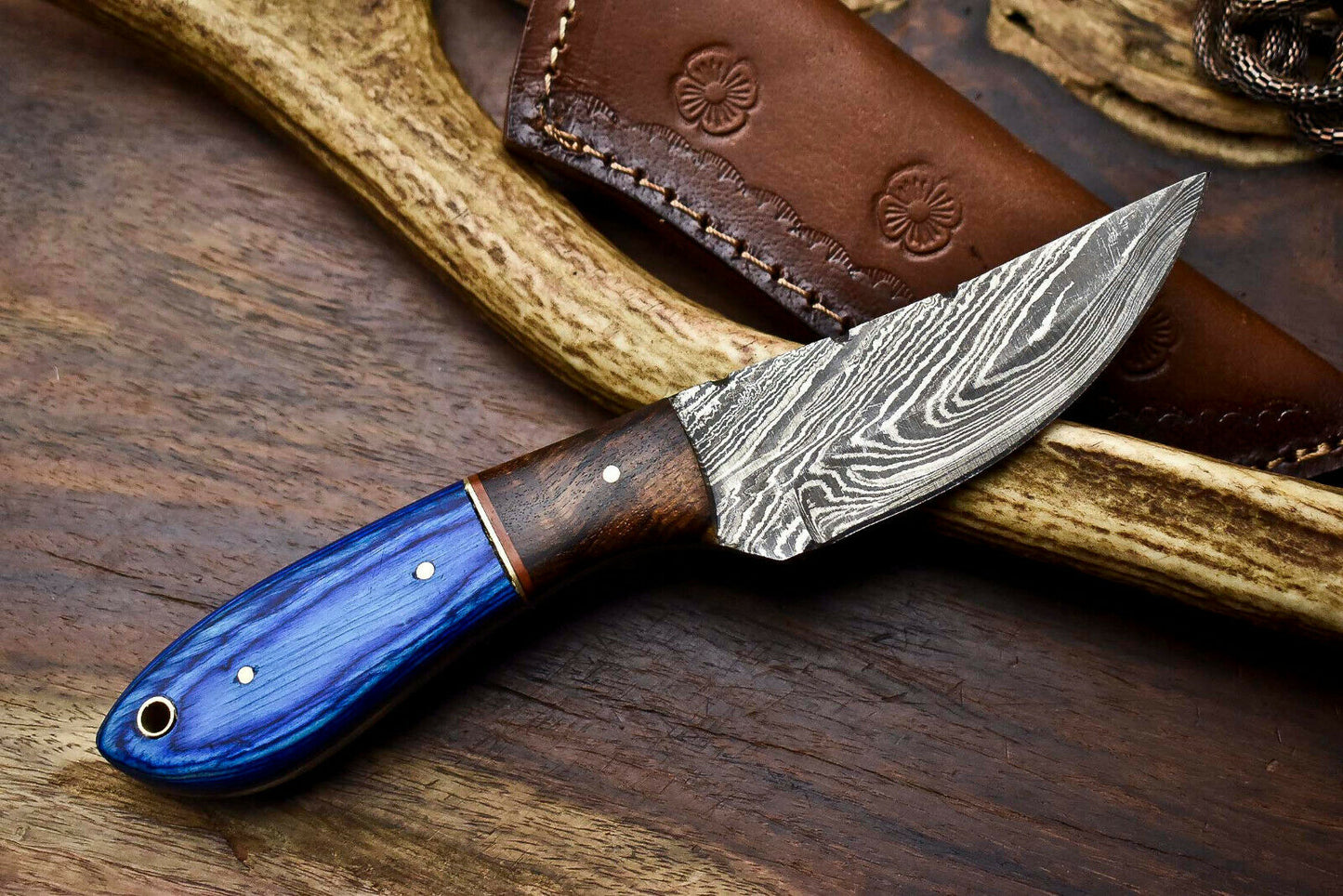 HS-680 Custom Handmade Damascus Steel Skinner Knife - Beautiful Wood Handle