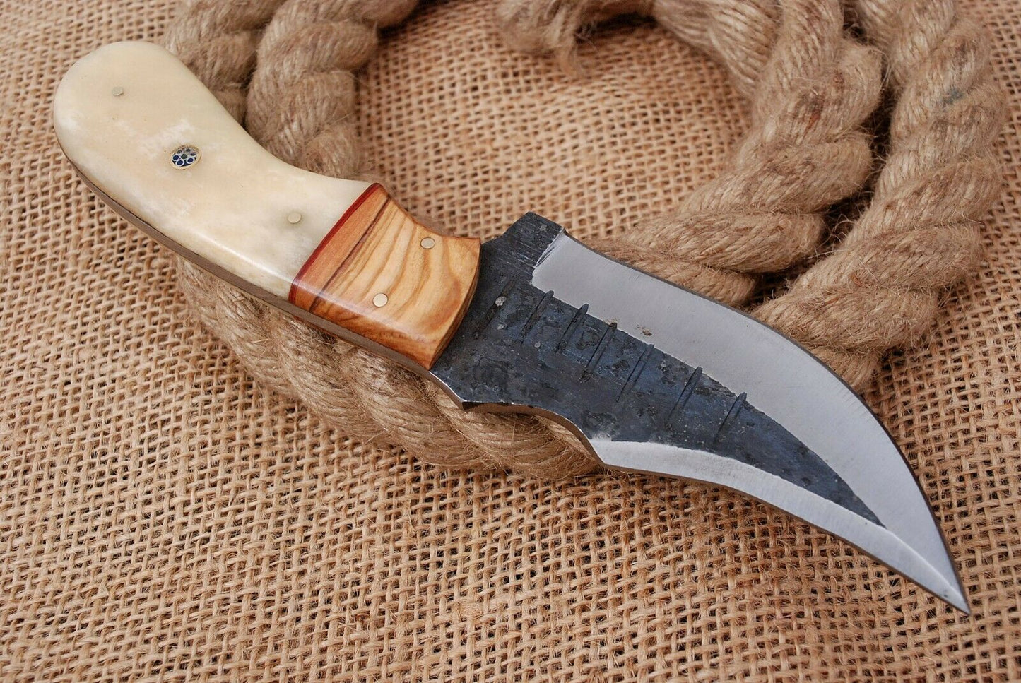 HS-754 Custom Hand Forged Damascus Steel Skinner Knife 8.0 inch Overall And Camel Bone+Wood Handle