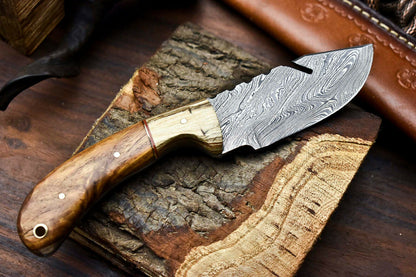 HS-639 Custom Handmade Damascus Hunting Skinning Blade Hunter Camping Full Tang Knife