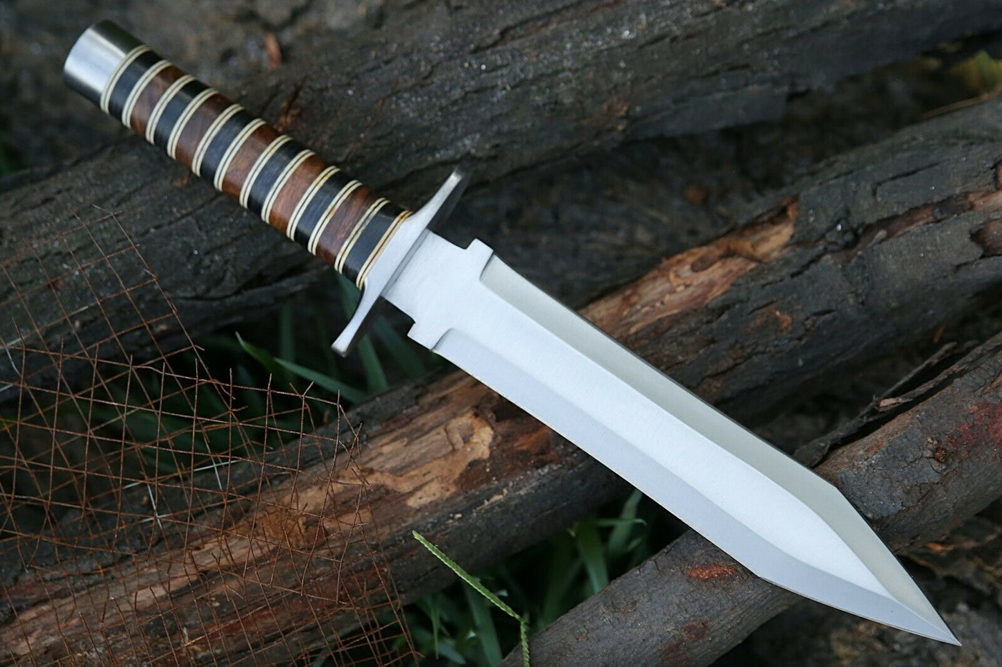 HS-855 '' D2 Steel Blade Dagger, Hunting Dagger, Survival Knife, with leather sheath..