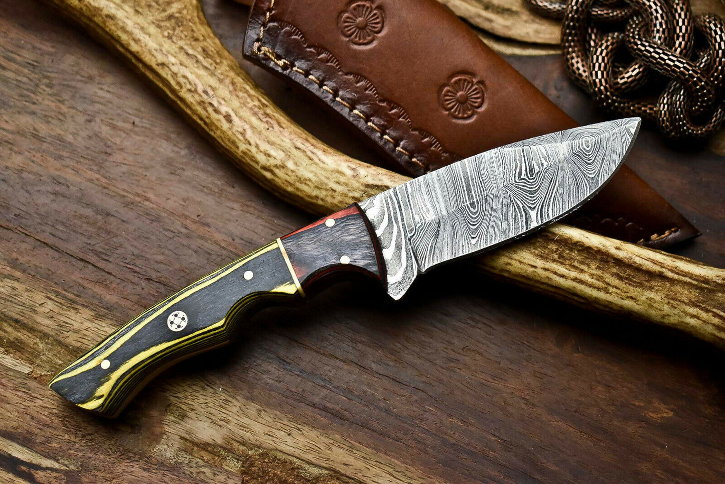 HS-643 Custom Handmade Damascus Hunting Skinning Blade Hunter Camping Full Tang Knife