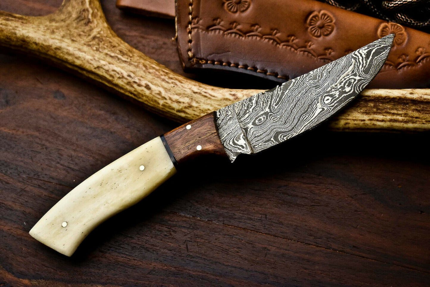 HS-625 Handmade Damascus Skinning Blade Camping Full Tang Knife
