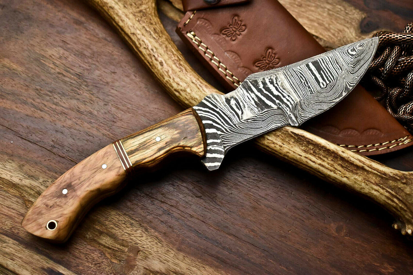 HS-922 | Custom Handmade Damascus Steel Tracker Knife - Beautiful Wood Handle