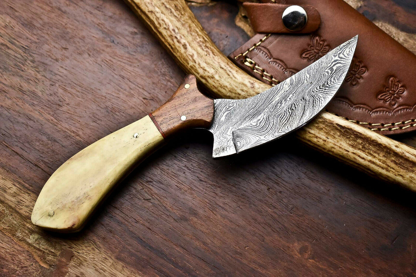 HS-406 | Custom Handmade Awesome Camel Bone Handle Damascus Steel Hunting Knife - Great Price