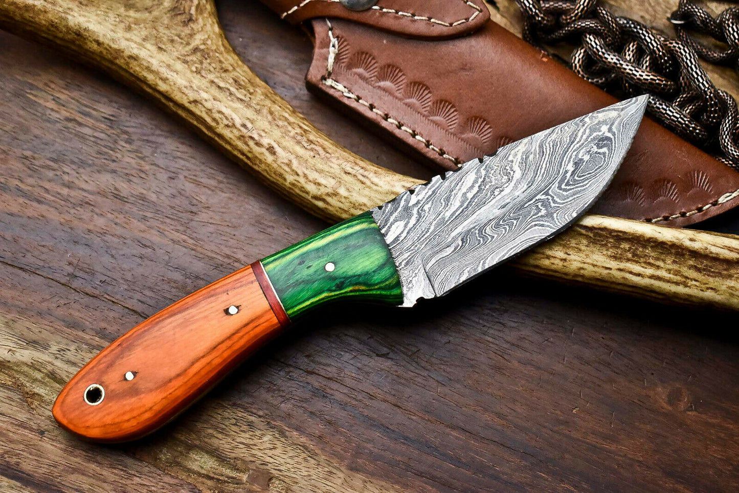 HS-691 Custom Handmade Damascus Steel Skinner Knife - Beautiful Hard Wood Handle