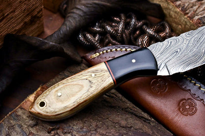 HS-701 Custom Handmade Damascus Steel Skinner Knife - Beautiful Wood Handle