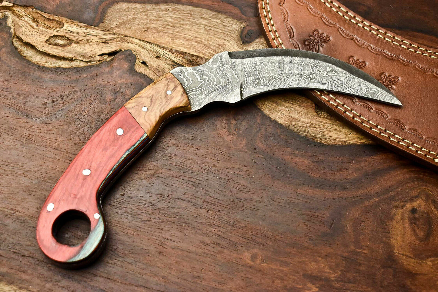 HS-905 Custom Handmade Damascus Hunting Blade Karambit Camping Full Tang Knife