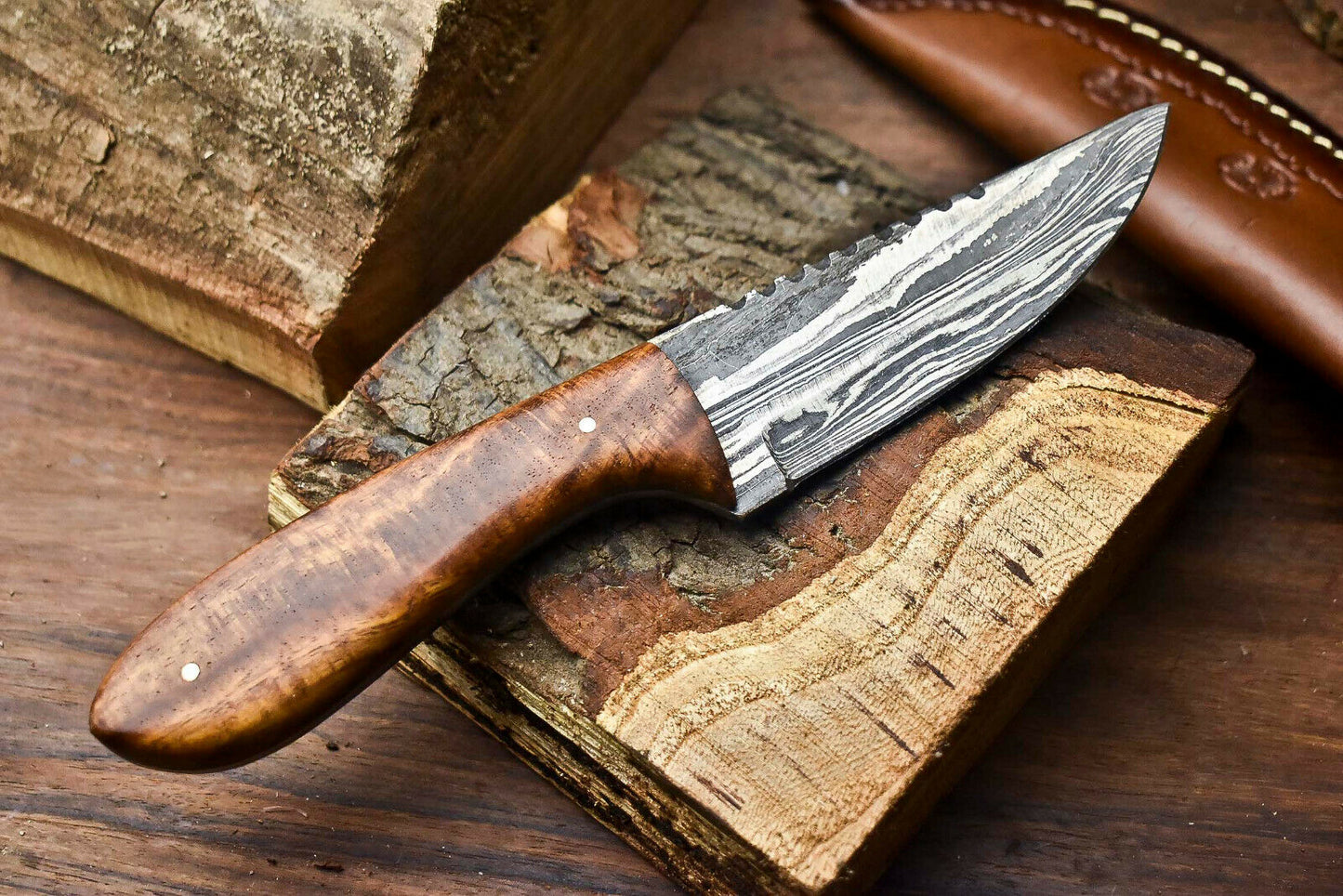 HS-651 Custom Handmade Damascus Hunting Skinning Blade Hunter Camping Full Tang Knife