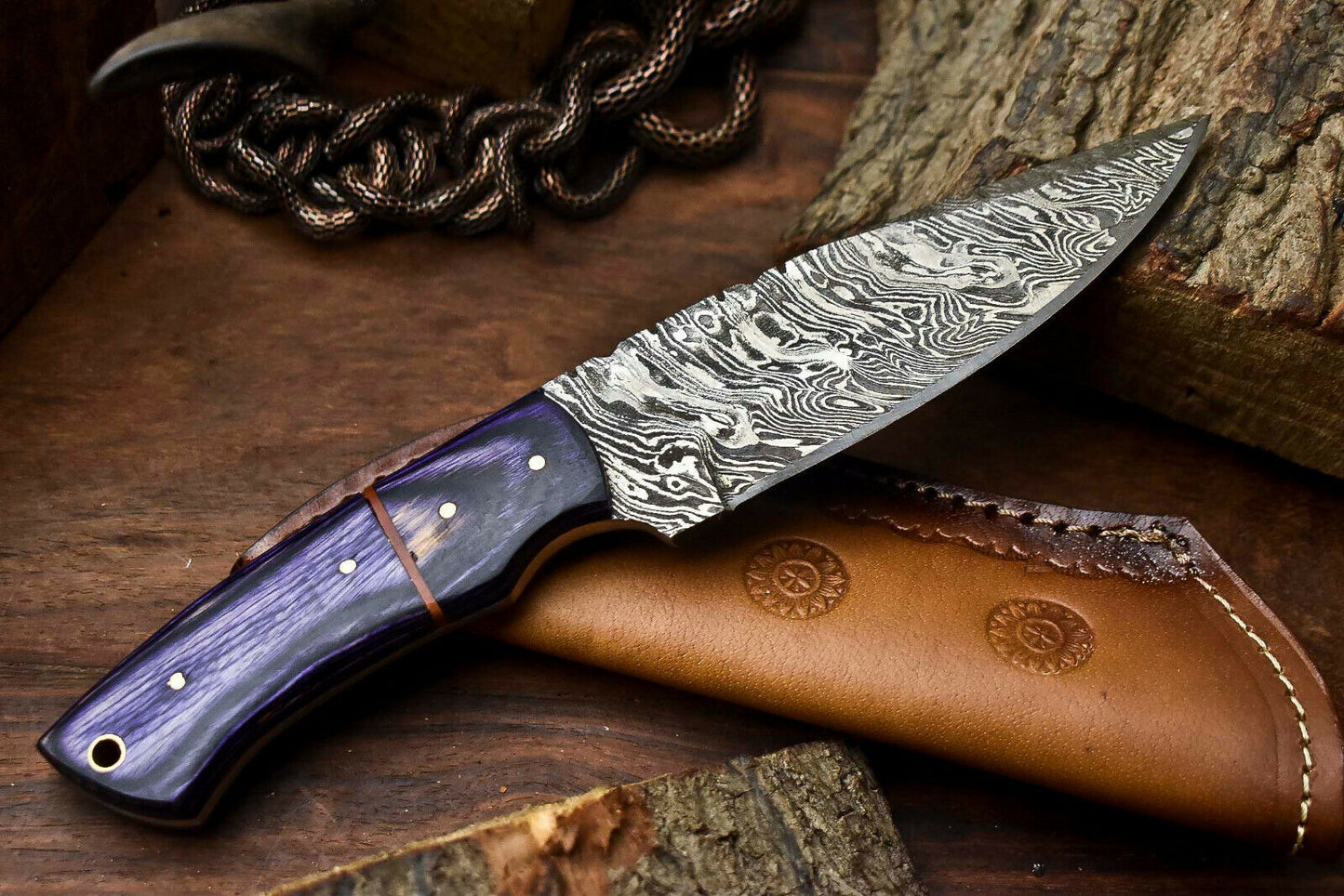 HS-674 Custom Handmade Damascus Steel Skinner Knife - Beautiful Hard Wood Handle