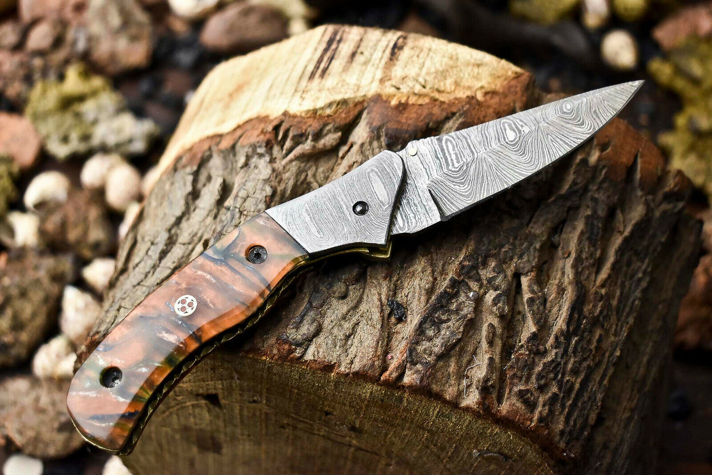 |Custom Handmade Damascus Steel Pocket Folding Knife - Beautiful Resin Handle