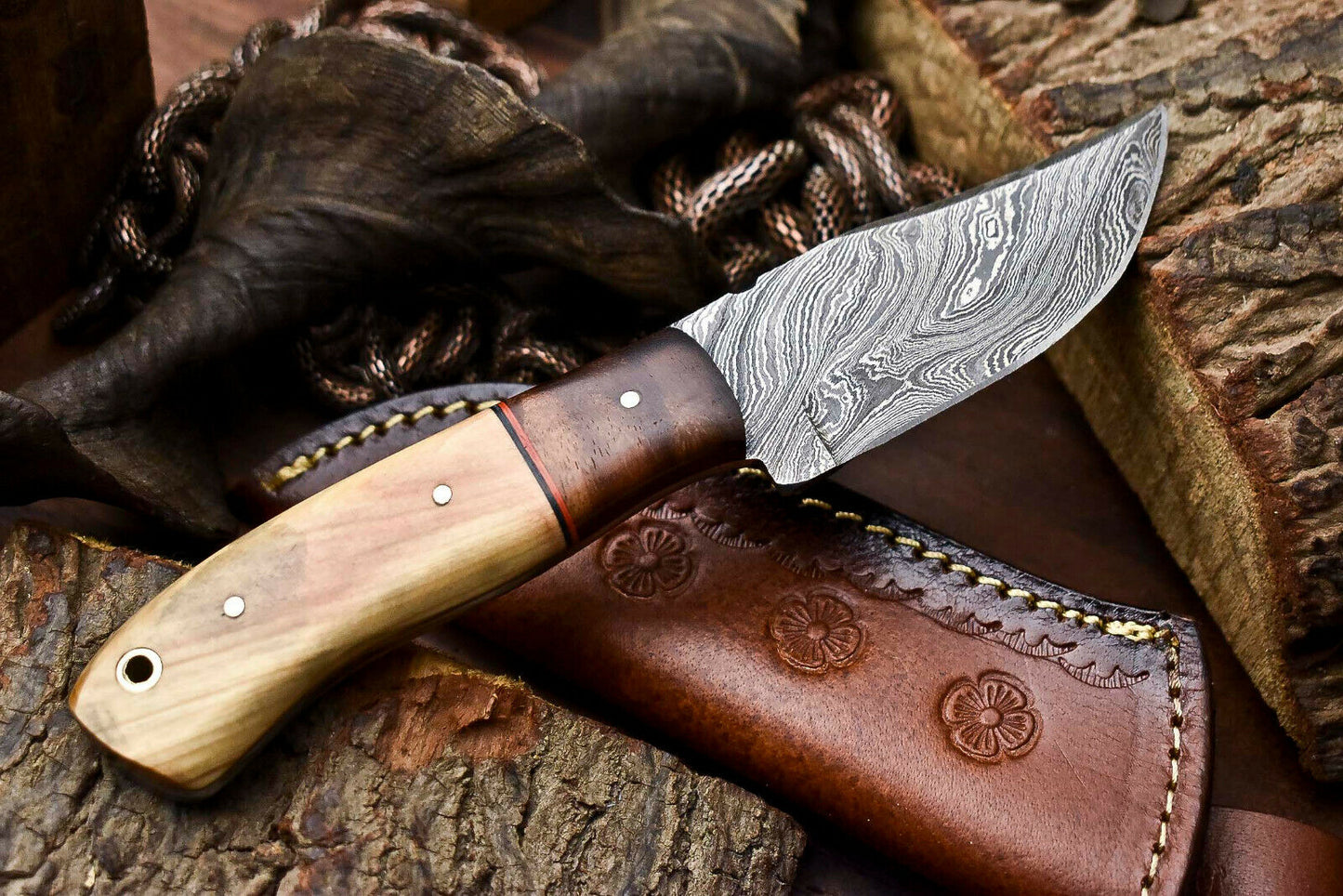 HS-703 Custom Handmade Damascus Steel Skinner Knife - Beautiful Wood Handle