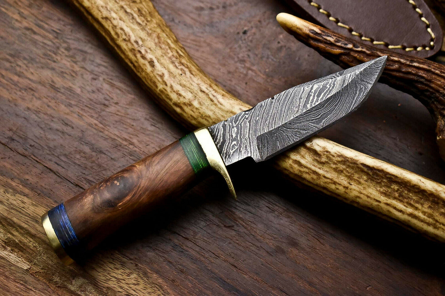 HS-714 Custom Handmade Awesome Walunt Wood Handle Damascus Steel Skinner Knife With Best Price
