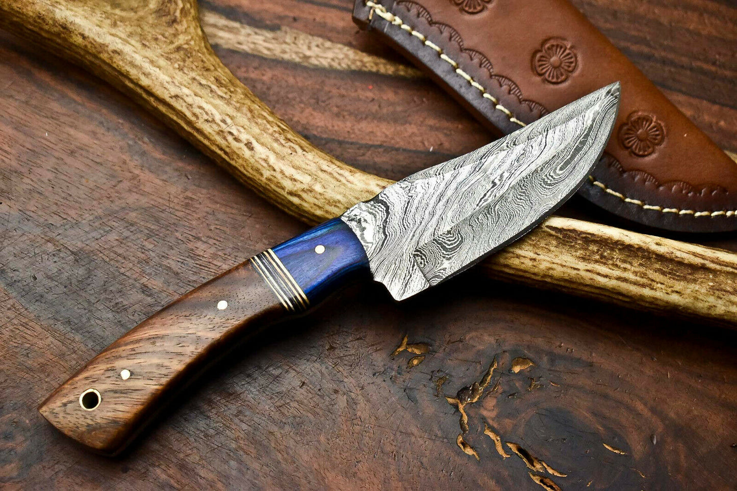 HS-626 Handmade Damascus Skinning Blade Camping Full Tang Knife