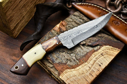 HS-638 Custom Handmade Damascus Hunting Skinning Blade Hunter Camping Full Tang Knife