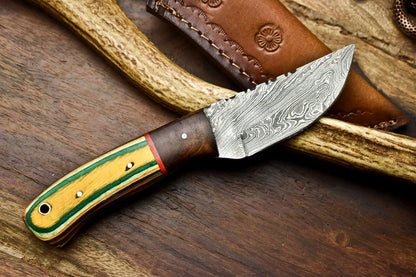 HS-645 Custom Handmade Damascus Hunting Skinning Blade Hunter Camping Full Tang Knife