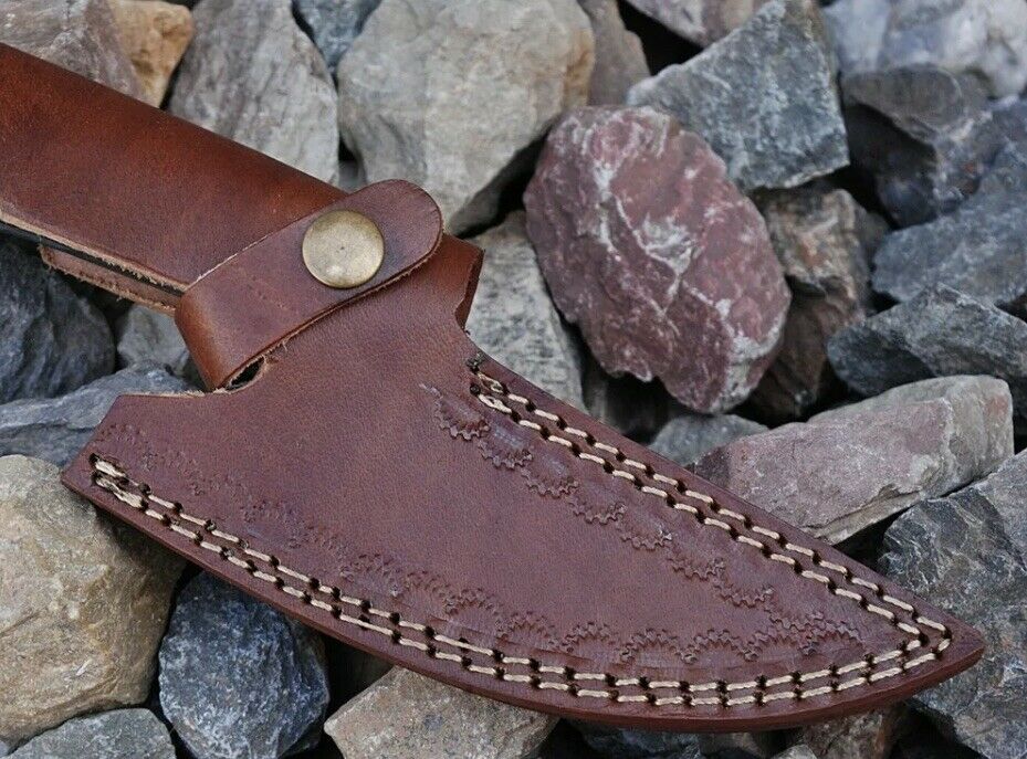 HS-442 | Custom Handmade Damascus Steel Awesome Hunting knife With Buffalo Horn Handle