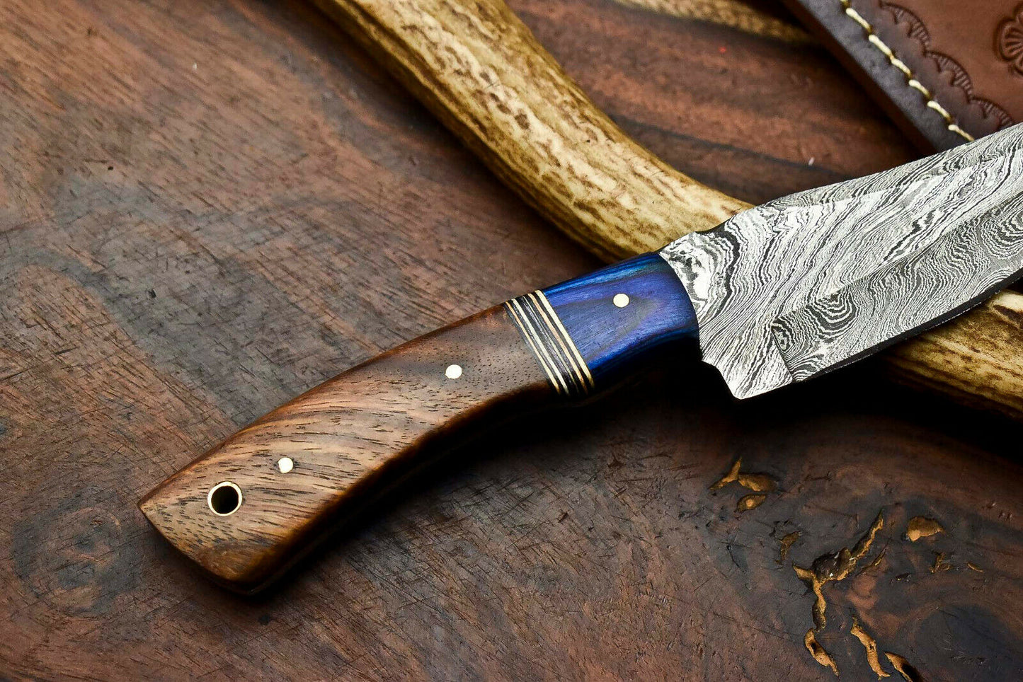 HS-626 Handmade Damascus Skinning Blade Camping Full Tang Knife