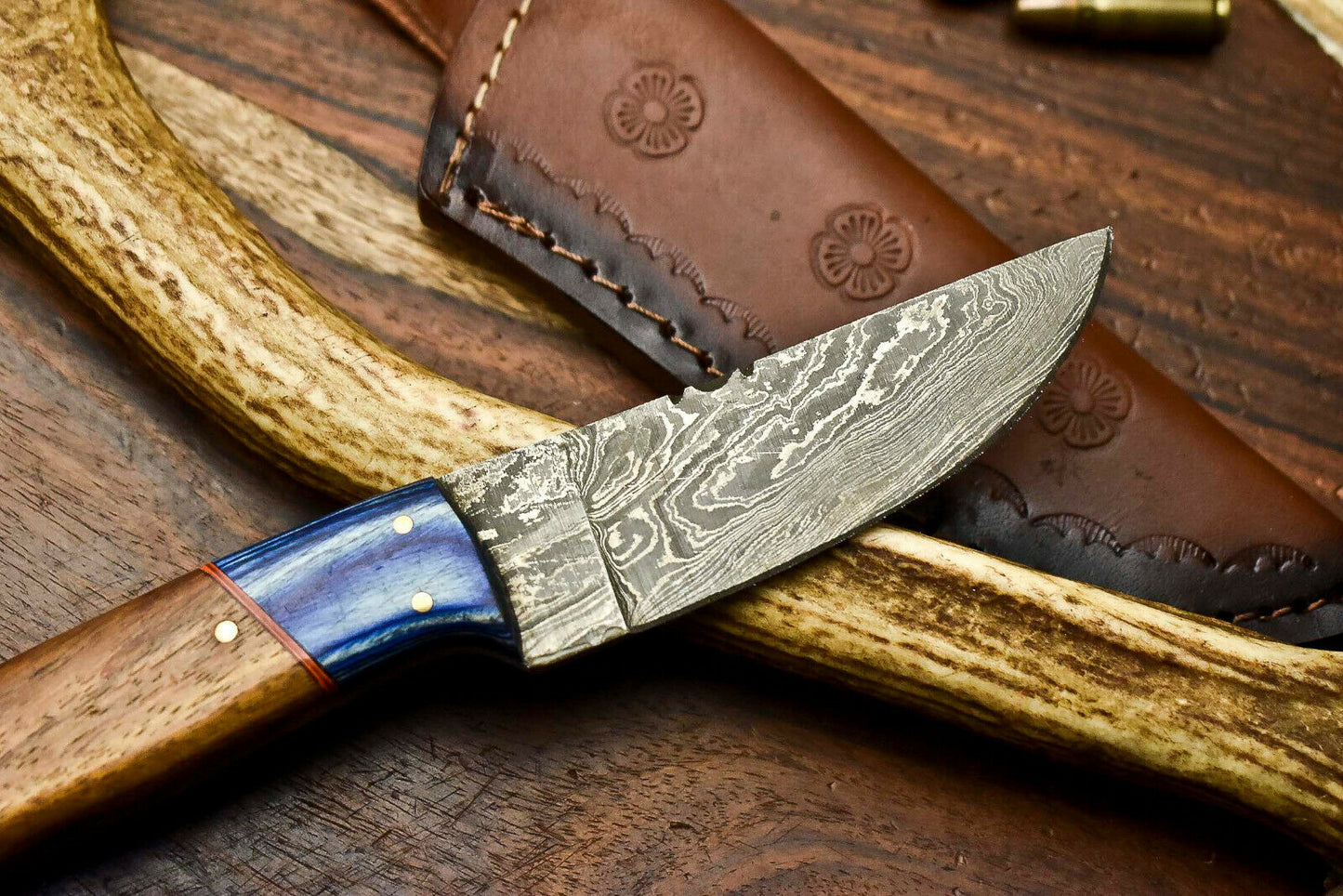 HS-624 Handmade Damascus Skinning Blade Camping Full Tang Knife