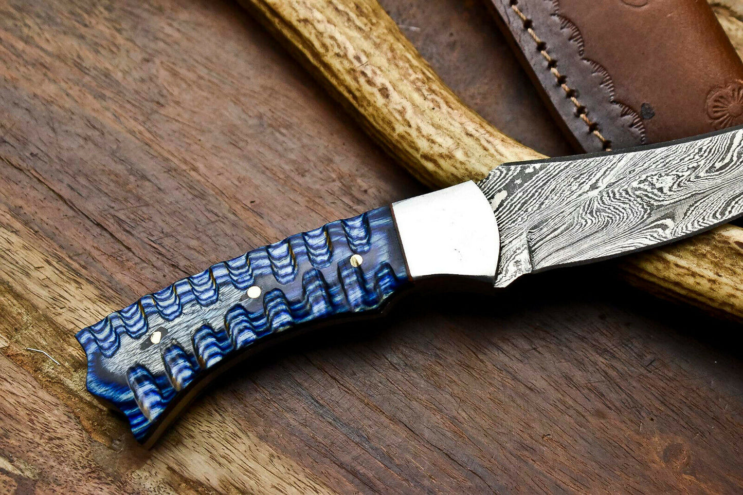 HS-646 Custom Handmade Damascus Hunting Skinning Blade Hunter Camping Full Tang Knife
