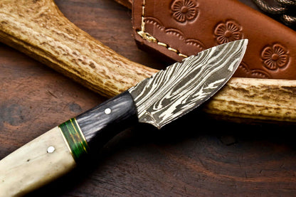 HS-613 Handmade Damascus Skinning Blade Camping Full Tang Knife